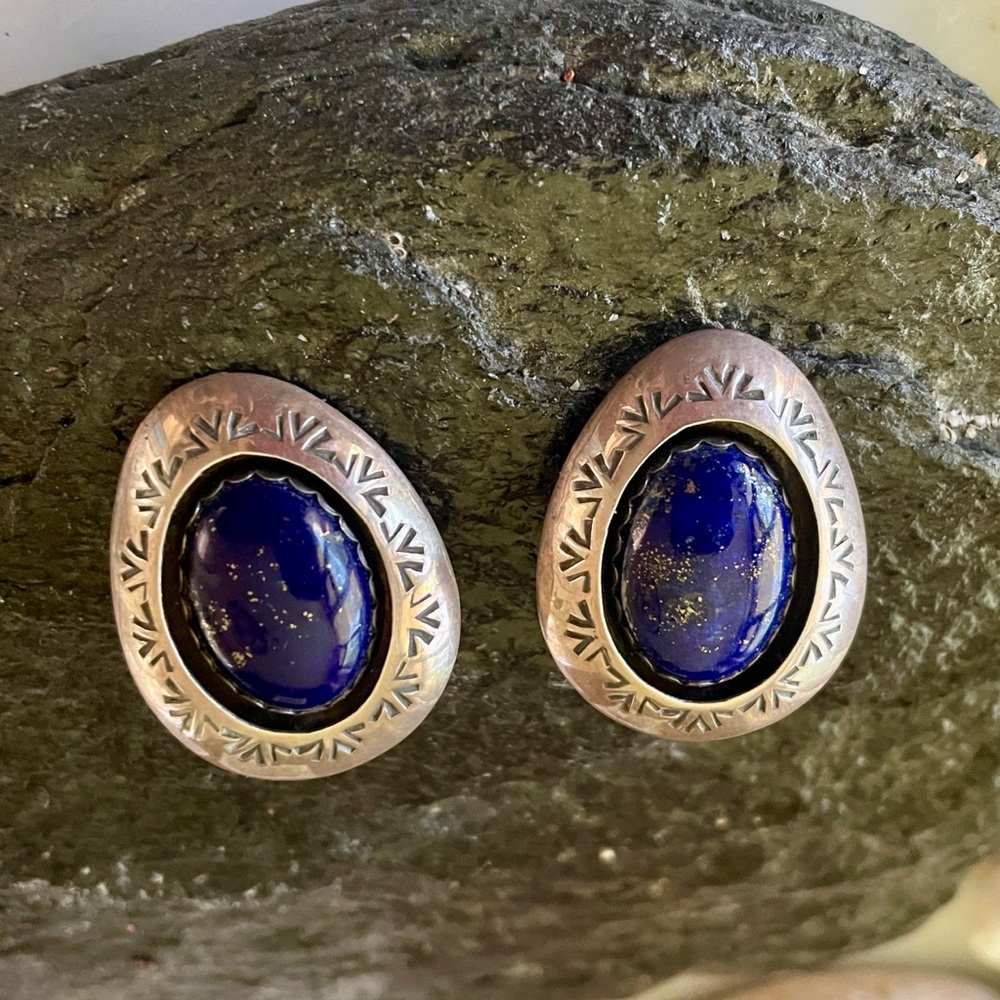 Native American Vintage Lapis Clip Earrings - Picture 10 of 12